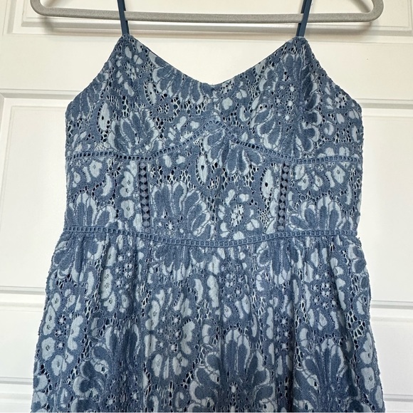 Ann Taylor LOFT Blue Floral Lace Spaghetti Strap Dress Women’s Size 2 - Picture 3 of 16